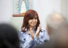 CFK: “Milei no le pudo pasar la motosierra a la AUH sino que, ante el desastre económico, tuvo que duplicarla”
