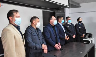 Charla para interesados en ingresar a la carrera de Sub oficiales