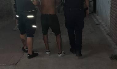 FUE DETENIDO UN HOMBRE POR VIOLENCIA FAMILIAR- DAÑO Y RESISTENCIA A LA AUTORIDAD