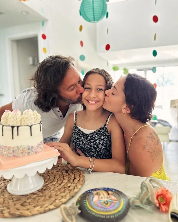 Diego Torres y Débora Bello, juntos en el cumpleaños de Nina