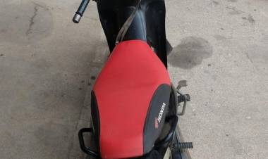 MOTOCICLETA CON PEDIDO DE SECUESTRO 