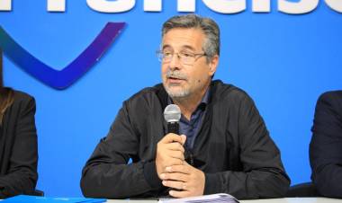 El municipio otorgó nueva asistencia económica para que 20 beneficiarios avancen con sus viviendas