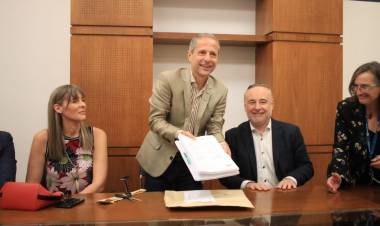 Se llevó a cabo el acto de apertura de sobres para la construcción de la Escuela Técnica de Oficios del Parque Industrial