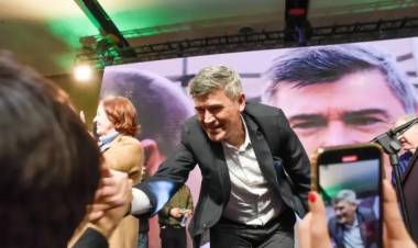 Passerini: "Nos quieren venir a enseñar cómo organizar una provincia"