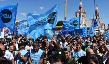 La Uepc solicitó al Gobierno la reapertura de la negociación salarial