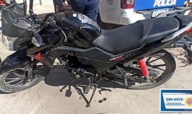  APREHENSIÓN DE MASCULINO POR HURTO - RECUPERÓ Y SECUESTRO DE ELEMENTO 