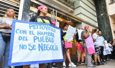 Pese a la urgencia, el Gobierno aún no definió fecha para repartir los alimentos retenidos