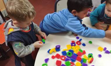 Los niños y niñas de las guardarías aprenden Robótica Educativa
