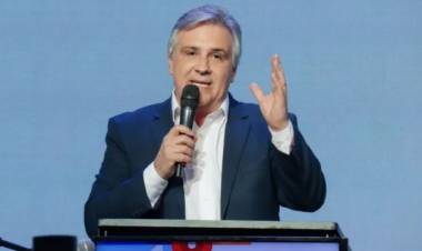 El Gobernador anticipó que la Provincia hará una nueva oferta a docentes para evitar el paro 