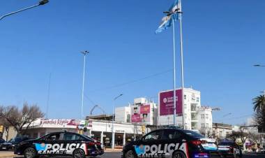 Frontera recibió un nuevo patrullero policial de los 12  que fueron entregados en el departamento castellanos