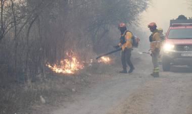 Incendios: el foco de La Mezquita está circunscripto y quedó habilitada la autopista Córdoba-Carlos Paz 