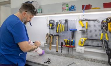 Córdoba posee el primer taller público del país de prótesis y órtesis para pacientes con discapacidad