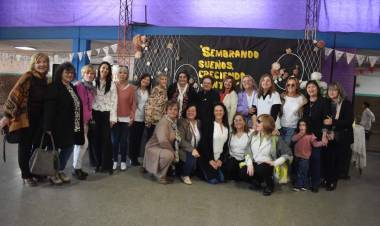 1974 -2024 ¡Felices 50 años Escuela N° 1199 !