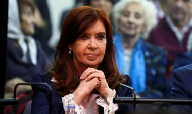 La respuesta de Cristina a los ataques de Milei: "Aunque me maten, tu Gobierno es un fracaso"