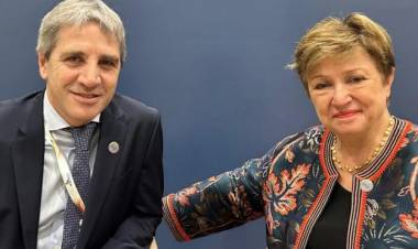 El FMI proyecta en 2025 una baja de inflación, pero que superará el número esperado por el Gobierno