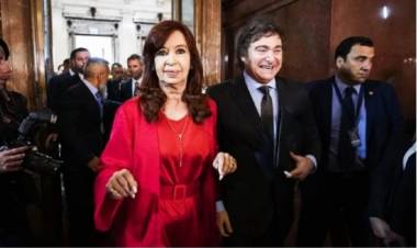 Contra toda legislación, el Gobierno oficializó la quita de la jubilación de privilegio y pensión de Cristina Fernández