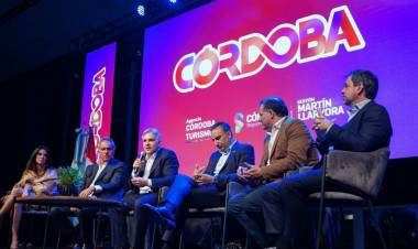 Llaryora afirmó que el desarrollo de la obra pública es vital para el crecimiento del turismo