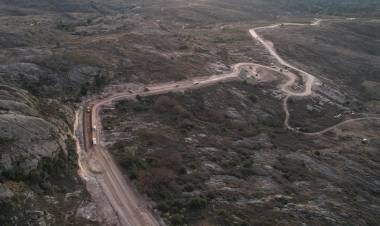 Tanti: avanza la pavimentación de la Ruta 28 hasta el Acceso al Cerro Blanco