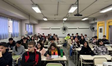 Ingreso 2025: Continúan las inscripciones para las carreras universitarias del CRES