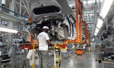 Automotrices: Nissan suspende proyectos y queda en riesgo el funcionamiento de la fábrica en Córdoba