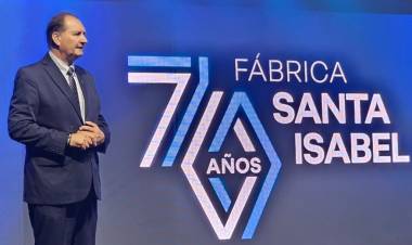 El Gobierno de Córdoba participó en la celebración por los 70 años de la Planta Santa Isabel de Renault