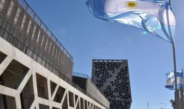 El lunes 31 cobran los jubilados y comienza el cronograma de pagos a los activos provinciales