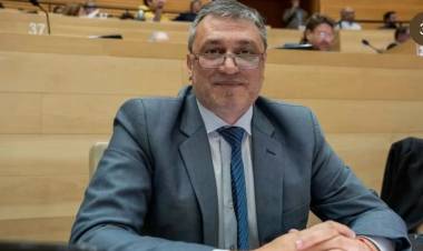 “La educación como prioridad: Gustavo Tévez destacó avances del programa de lectura en el interior”