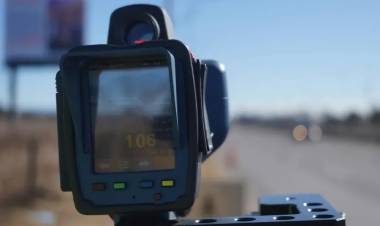 Ya rigen las multas por exceso de velocidad en Córdoba capital: cuáles son los montos y máximas permitidas