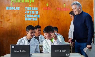 Ya son casi 1300 las escuelas cordobesas conectadas a internet satelital