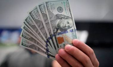 Fuerte suba del dólar tras el condicionamiento de Trump y la falta de anuncios del Gobierno