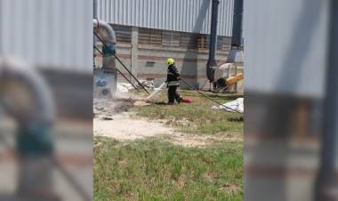 Incendio en planta industrial