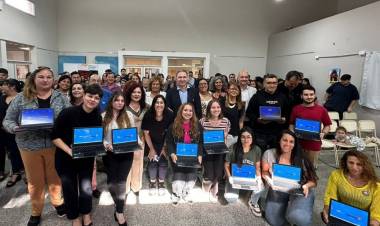 TecnoPresente, un programa que transforma el aprendizaje en las escuelas