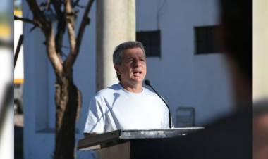 Bernarte inauguró obra de pavimentación en barrio Cottolengo