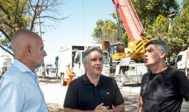 Llaryora supervisó la obra del altonivel de Ruta 36
