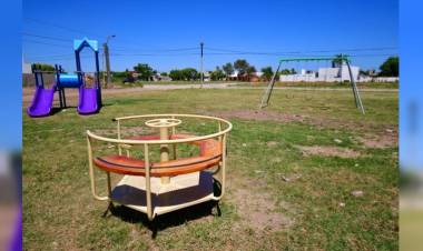 Un minibasural se convirtió en un espacio de juegos y esparcimiento en barrio 20 de Junio