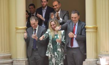 Ante la presión, la mesa política del Gobierno evalúa el pedido de los gobernadores por los incendios