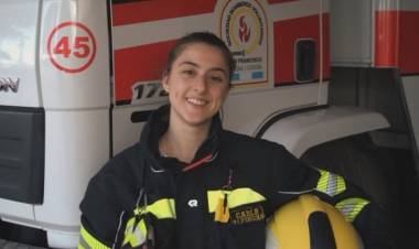 Una bombera de San Francisco viajó a Venezuela para colaborar en las tareas de búsqueda y rescate tras el terremoto