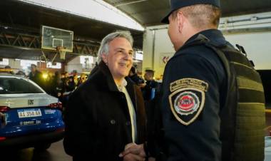 Llaryora: “Cada barrio que se suma a Cordobeses en Alerta baja la tasa de delincuencia”