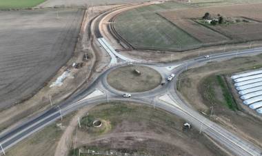 Ruta Provincial 10: pavimentan 60 kilómetros para fortalecer la conectividad vial en el sur cordobés