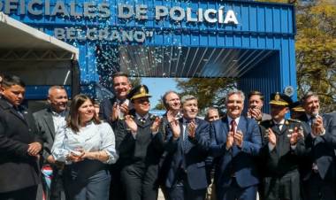 Llaryora inauguró la primera sede propia de la Escuela de Suboficiales de la Policía de Córdoba