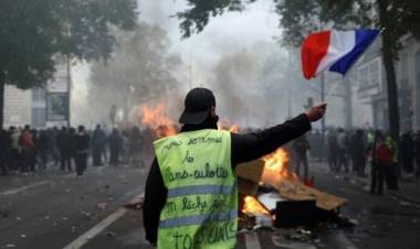 El Gobierno de Francia decretó toques de queda parciales tras la ola de disturbios