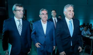 Llaryora pidió un régimen de incentivos para las pymes: “Necesitamos un RIGI que permita que la industria argentina pueda sobrevivir”