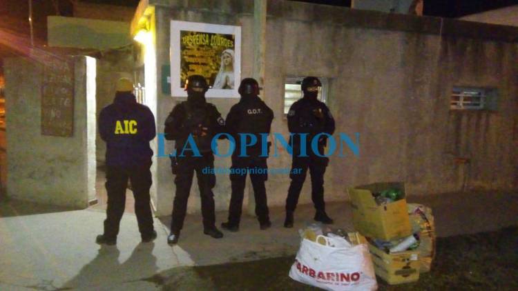 Fronterense detenida por robo y lesiones