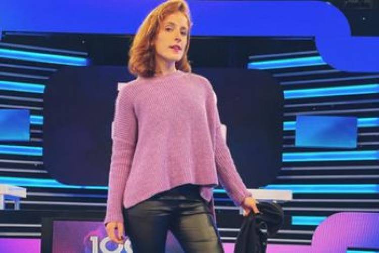 Quién es “La Colo”, la productora a la que Barassi le busca pareja en vivo y que actuó en una película de Netflix.