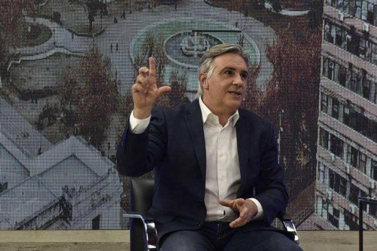 Martín Llaryora, pidió el respaldo a la lista que encabezarán Alejandra Vigo y Natalia de la Sota.