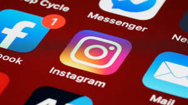 Instagram introduce un acceso directo para rememorar historias y compartirlas de nuevo