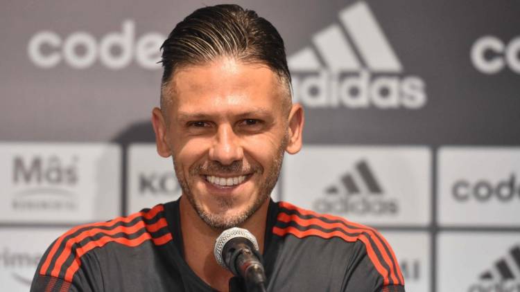 Demichelis evalúa cambiar el equipo entero de River para el debut en Copa Argentina
