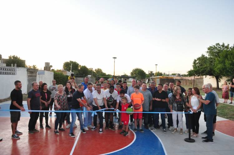 Con una nueva cancha de básquet 3x3, quedó oficialmente inaugurado el Paseo del Ferrocarril Mitre