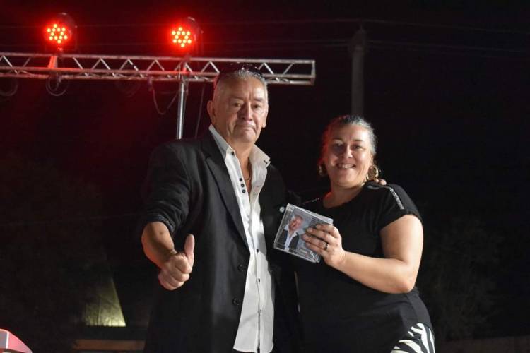 Mes de la mujer Show artístico y Feria de mujeres emprendedoras