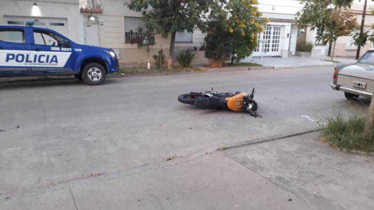 SUFRIÓ LESIONES GRAVES EN UN ACCIDENTE CON SU MOTOCICLETA Y LA OTRA PARTE DE DIO A LA FUGA